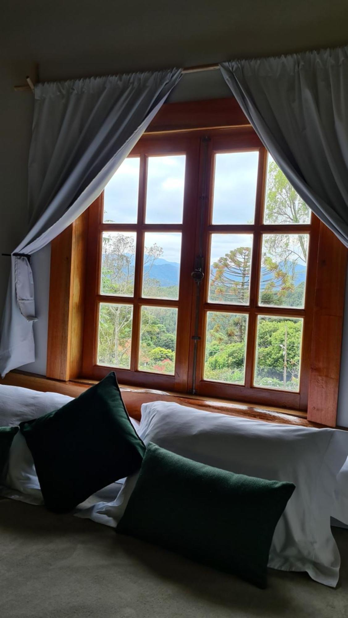 Hotel Serra Bonita Delfim Moreira Bagian luar foto