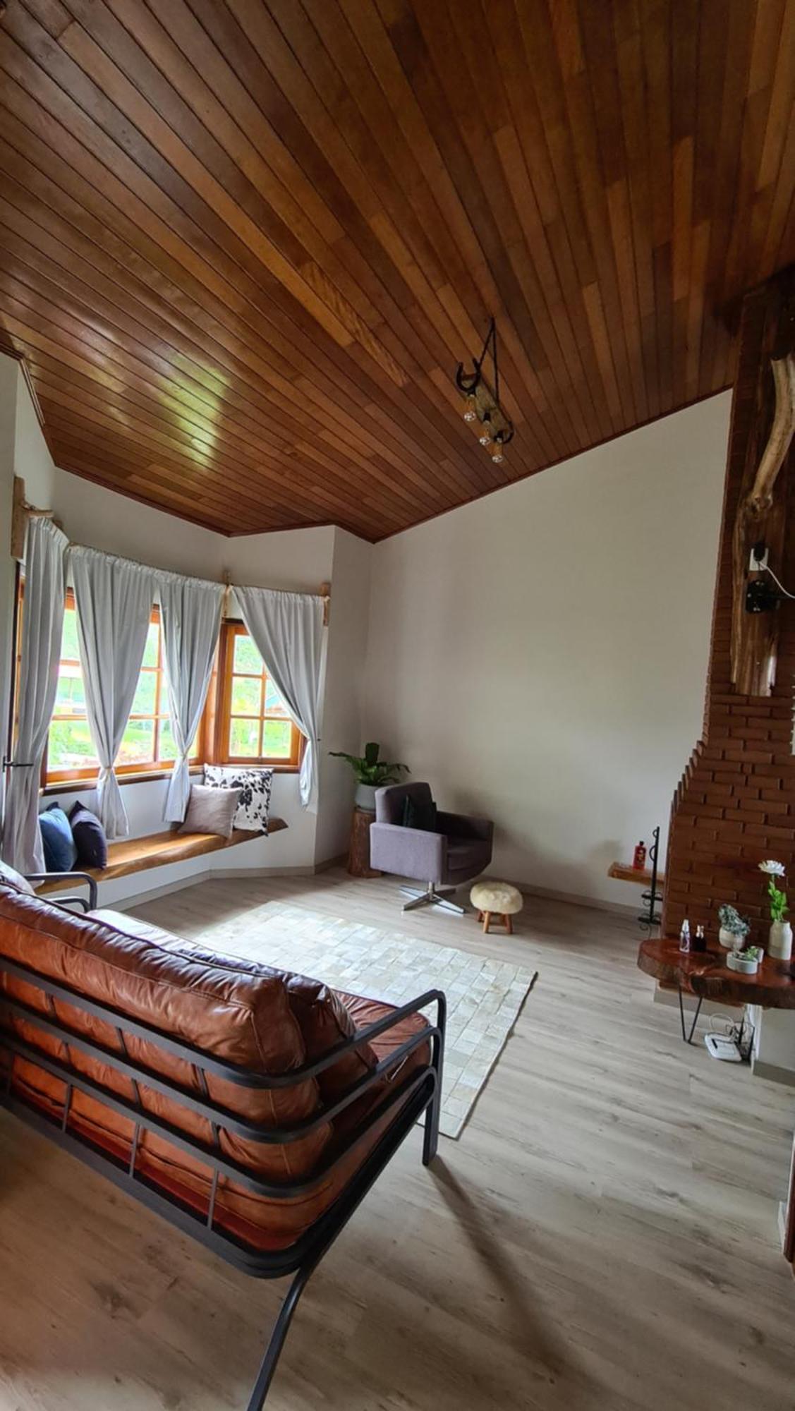 Hotel Serra Bonita Delfim Moreira Bagian luar foto